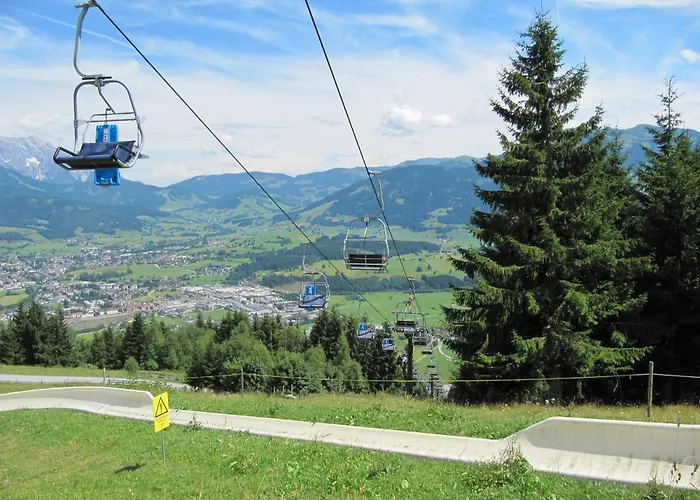 Schmiedhaus بيت للعطل